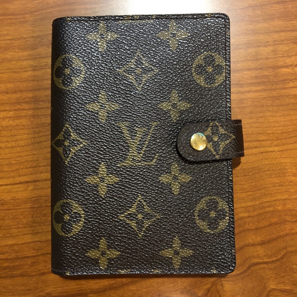 SOLD Louis Vuitton agenda PM